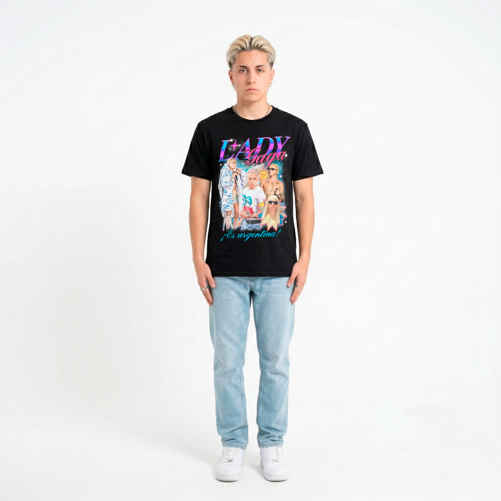 Lady Gaga, es argentina! Regular Tee